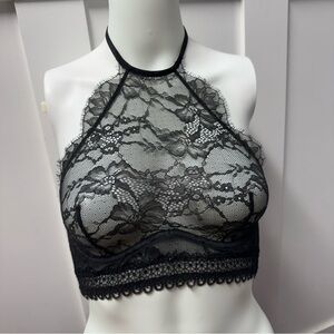 Victoria’s Secret‎ black lace bra size 32C